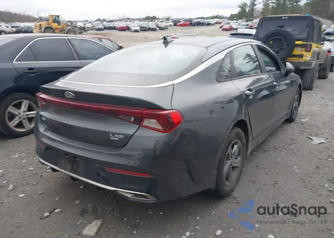 2021 Kia K5 Lxs z USA, uszkodzony, nr VIN 5XXG14J28MG047221